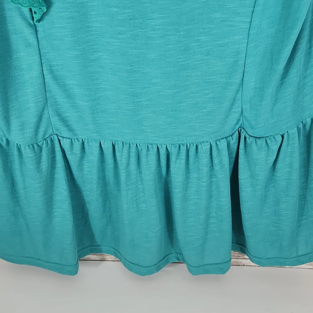NWT, Indigo Poppy, Women's Teal top, short laced sleeves, with ruffle hemline. S - Picture 7 of 8